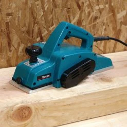 Tools & Equipment Makita 1912B 7.5 Amp 4-3/8