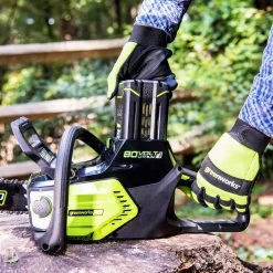 GreenWorks CS80L211 80-Volt 16-Inch 2.0Ah Cordless Chainsaw Kit - 2004502