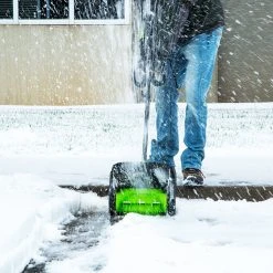 GreenWorks GLSS802100 80-Volt 12-Inch 2.0Ah Cordless Snow Shovel Kit - 2600602 Lawn & Outdoor Power