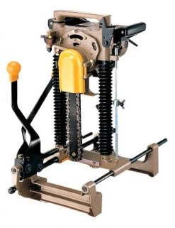 Tools & Equipment Makita 7104L Powerful 12 Amp Motor Extremely Portable Chain Mortiser