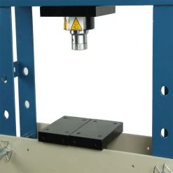 Baileigh 1004816 HSP-30A 30 Ton Pneumatic/Hand Operated H-Frame Press