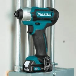 Makita CT232 12 Volt CXT 1.5Ah 2-Tool Lithium-Ion Drill And Driver Combo Kit