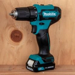 Makita CT232 12 Volt CXT 1.5Ah 2-Tool Lithium-Ion Drill And Driver Combo Kit