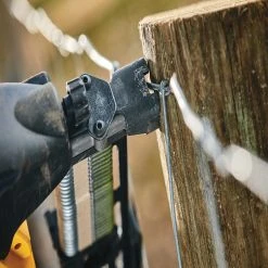 Tools & Equipment DeWALT DCFS950P2 20V MAX XR 9 GA Brushless Cordless Fencing Stapler Kit 17 Tools & Equipment DeWALT DCFS950P2 20V MAX XR 9 GA Brushless Cordless Fencing Stapler Kit