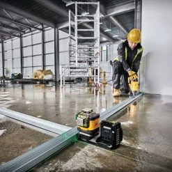 DeWALT DCLE34030GB 20V 3 X 360 Cordless Lithium-Ion Green Laser - Bare Tool Tools & Equipment