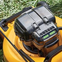 DeWALT DCMW220W2 2X20V MAX 20