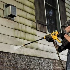 DeWALT DCPW550B 20V MAX 550 PSI Cordless Portable Power Cleaner - Bare Tool Lawn & Outdoor Power