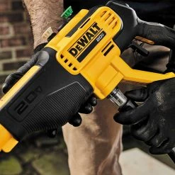 Lawn & Outdoor Power DeWALT DCPW550P1 20V MAX 550 PSI Cordless Versatile Portable Power Cleaner Kit