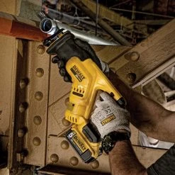 DeWALT 20V MAX* COMPACT Reciprocating Saw Kit (5.0Ah) - DCS387P1
