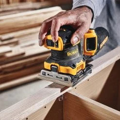 DeWALT DCW200D1 20V MAX XR 1/4 Sheet Cordless Durable Variable Speed Sander Kit Tools & Equipment