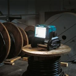 Tools & Equipment Makita DML811 18V 750-3000 Lumen LXT Cordless/Corded Work Light - Bare Tool 13 Tools & Equipment Makita DML811 18V 750-3000 Lumen LXT Cordless/Corded Work Light - Bare Tool