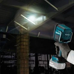 Tools & Equipment Makita DML812 18V LXT Li-Ion Cordless L.E.D. Flashlight/Spotlight -Bare Tool