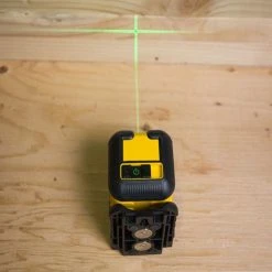 DeWALT DW08802CG 40-Foot Locking Pendulum Green Cross Line Laser Level 18 DeWALT DW08802CG 40-Foot Locking Pendulum Green Cross Line Laser Level