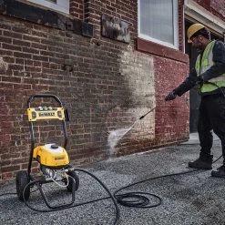 DeWALT DWPW2400 2400 PSI 1.1 GPM Cold Water Electric Pressure Washer W/ Nozzles Lawn & Outdoor Power