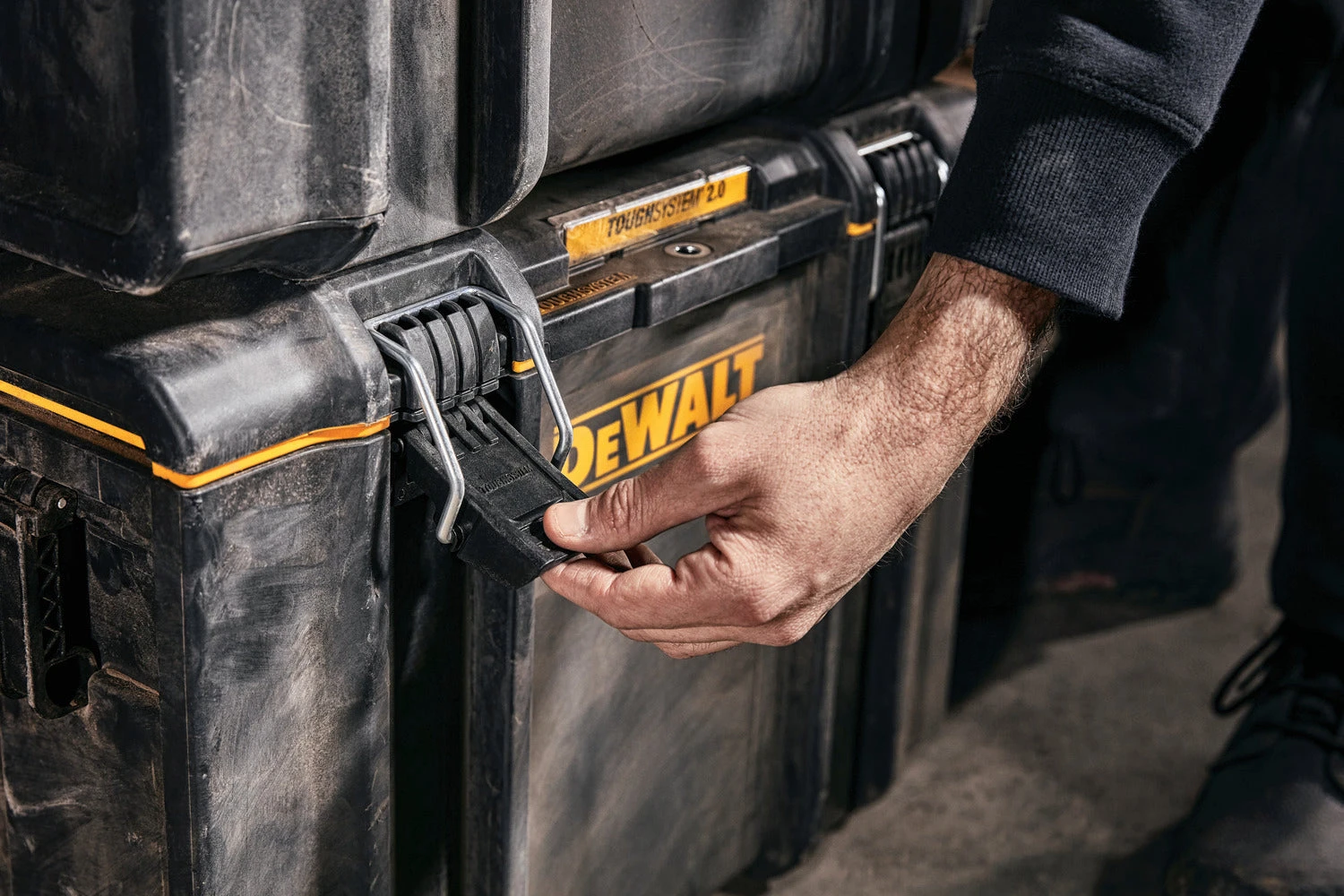 Tools & Equipment DeWALT DWST08450 TOUGHSYSTEM 2.0 Large Heavy Duty Mobile Rolling Toolbox 9 Tools & Equipment DeWALT DWST08450 TOUGHSYSTEM 2.0 Large Heavy Duty Mobile Rolling Toolbox