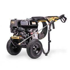 DeWALT DXPW4400 4400 PSI Honda Gas Engine Pressure Washer W/ AAA Triplex Pump Lawn & Outdoor Power
