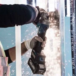 Makita GAG03M1 40V MAX XGT 4-1/2” / 5" Brushless Paddle Switch Angle Grinder Kit - Power Tools & Equipment 25 Makita GAG03M1 40V MAX XGT 4-1/2” / 5