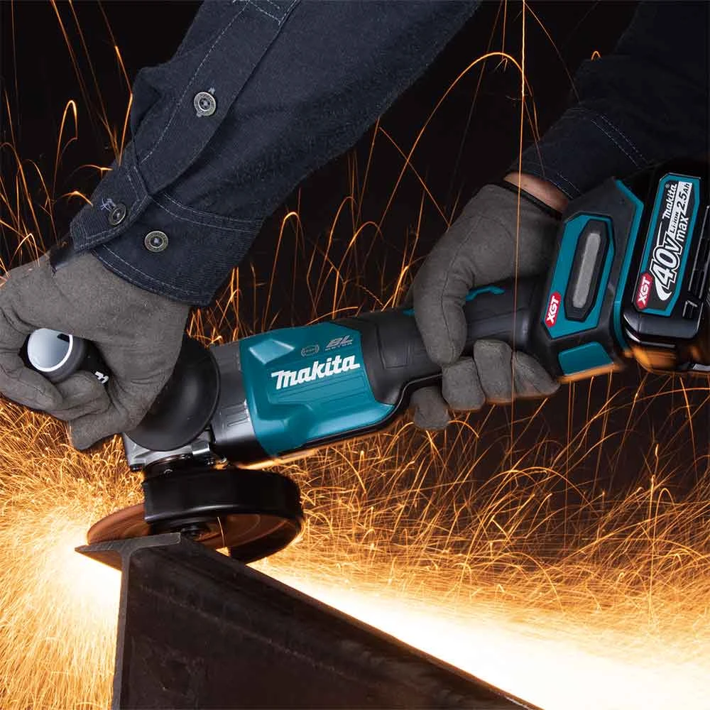Makita GAG03M1 40V MAX XGT 4-1/2” / 5" Brushless Paddle Switch Angle Grinder Kit - Power Tools & Equipment 9 Makita GAG03M1 40V MAX XGT 4-1/2” / 5" Brushless Paddle Switch Angle Grinder Kit Tools & Equipment