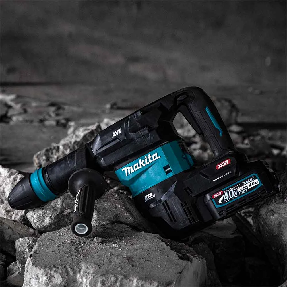 Makita GMH01M1 40V MAX XGT 15 Lb. Brushless Cordless AVT Demolition Hammer Kit - High-Performance Power Tool 14 Makita GMH01M1 40V MAX XGT 15 Lb. Brushless Cordless AVT Demolition Hammer Kit