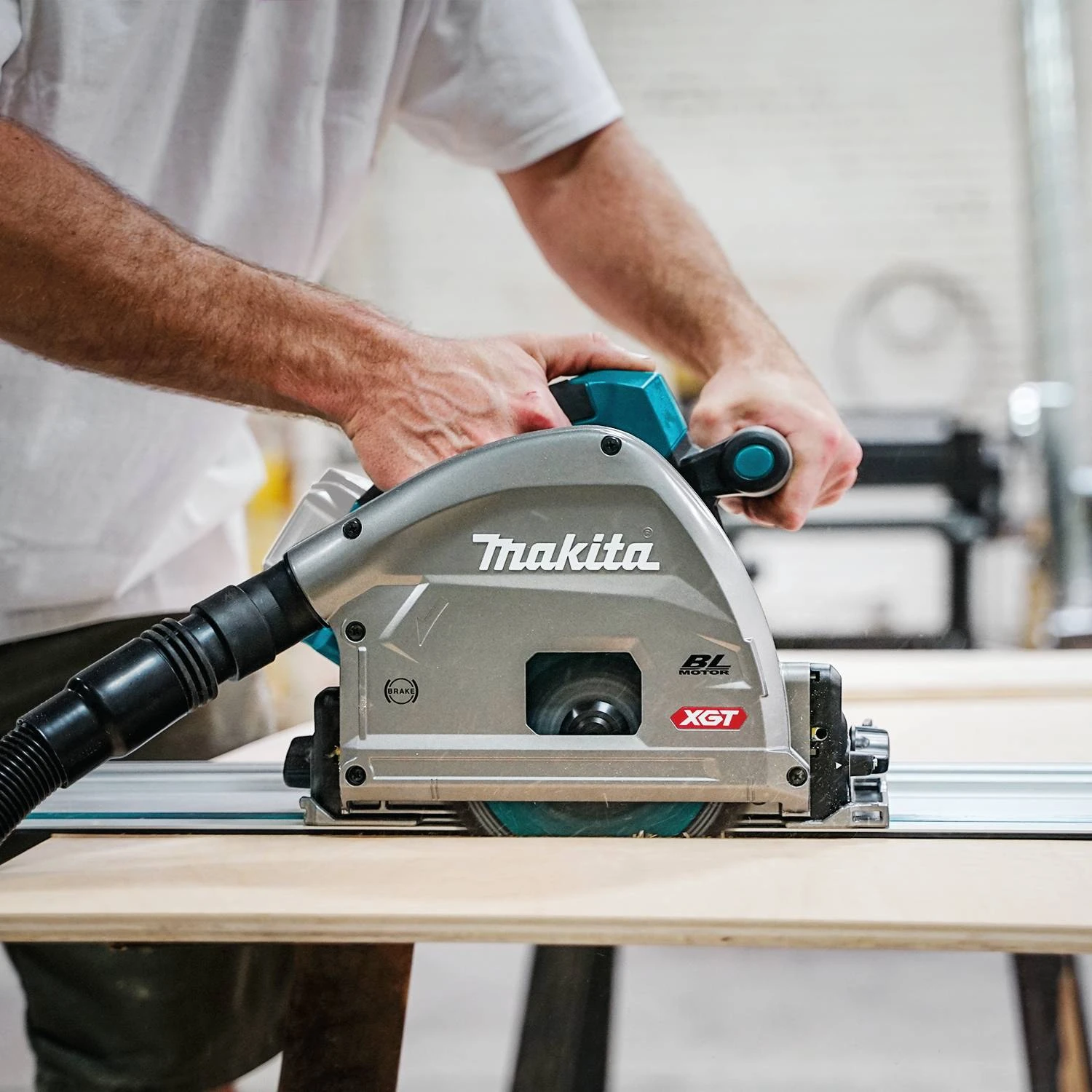 Makita GPS01Z 40V MAX XGT 6-1/2" Plunge Circular Saw - Bare Tool (AWS Capable) 5 Makita GPS01Z 40V MAX XGT 6-1/2" Plunge Circular Saw AWS Capable - BareTool Tools & Equipment