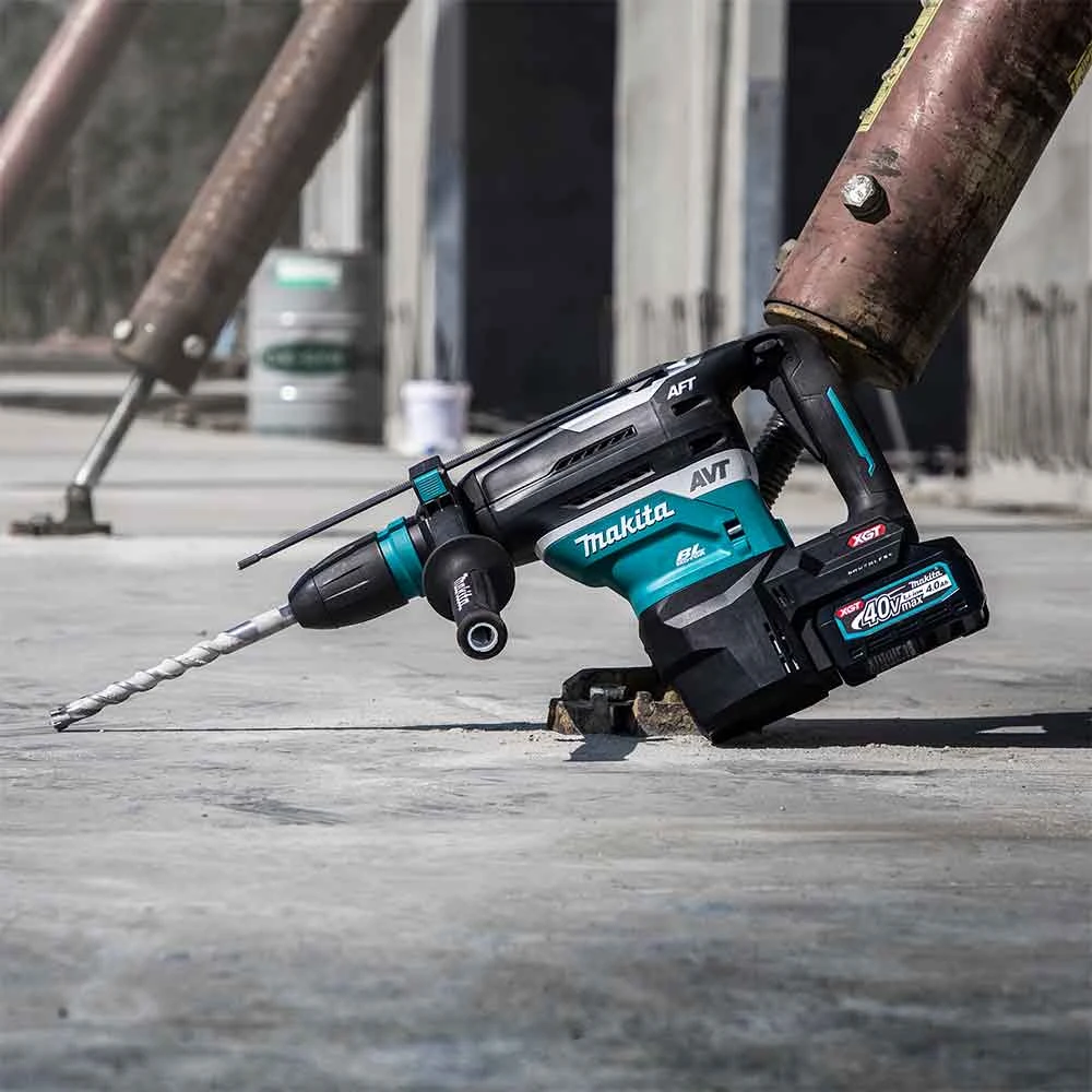 Makita GRH05M1 40V MAX XGT 1-9/16" Brushless Cordless AVT Rotary Hammer Kit | Power Tools & Equipment 14 Tools & Equipment Makita GRH05M1 40V MAX XGT 1-9/16" Brushless Cordless AVT Rotary Hammer Kit