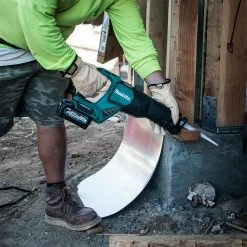 Makita GRJ01M1 40V MAX XGT Brushless Cordless Reciprocating Saw Kit W/ 4.0Ah Tools & Equipment