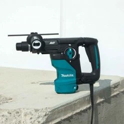 Makita HR3011FCK 1-3/16'' AVT Rotary Hammer Accepts L-Shaped SDS-PLUS Bits Tools & Equipment