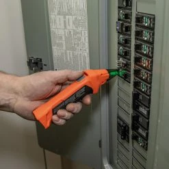 Klein ET310 90 - 120 Volt AC Circuit Breaker Finder W/ GFCI Outlet Tester 10 Klein ET310 90 - 120 Volt AC Circuit Breaker Finder W/ GFCI Outlet Tester