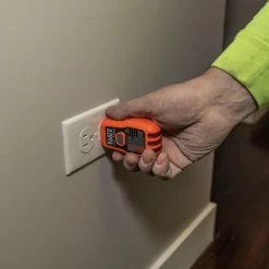 Klein ET310 90 - 120 Volt AC Circuit Breaker Finder W/ GFCI Outlet Tester 11 Klein ET310 90 - 120 Volt AC Circuit Breaker Finder W/ GFCI Outlet Tester