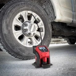 Milwaukee 2475-21CP M12 12V Lithium-Ion Cordless Compact Digital Inflator Kit