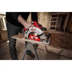 Tools & Equipment Milwaukee 2631-20 M18 18V 7-1/4-Inch Brushless Circular Saw - Bare Tool