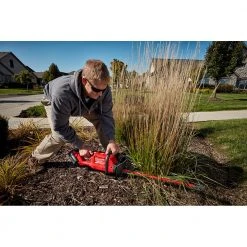 Milwaukee 2726-21HD M18 FUEL 18V 24-Inch Ergonomic Hedge Trimmer Kit - Lawn & Outdoor Power Tool 27 Milwaukee 2726-21HD M18 FUEL 18V 24-Inch Ergonomic Hedge Trimmer Kit Lawn & Outdoor Power