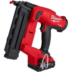 Milwaukee 2746-21Ct M18 FUEL 18V 18 Gauge Brad Nailer Kit