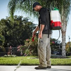Milwaukee 2820-21PS M18 18V 4 Gallon Switch Tank Backpack Sprayer Kit - Cordless Lawn & Garden Sprayer 12 Milwaukee 2820-21PS M18 18V 4 Gallon Switch Tank Backpack Sprayer Kit