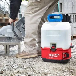Milwaukee 2820-21WS M18 18V 4 Gallon Switch Tank Water Sprayer Tank Kit Lawn & Outdoor Power