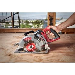 Milwaukee 2830-21HD M18 FUEL 18V 7-1/4 Inch Rear Handle Circular Saw Kit Tools & Equipment