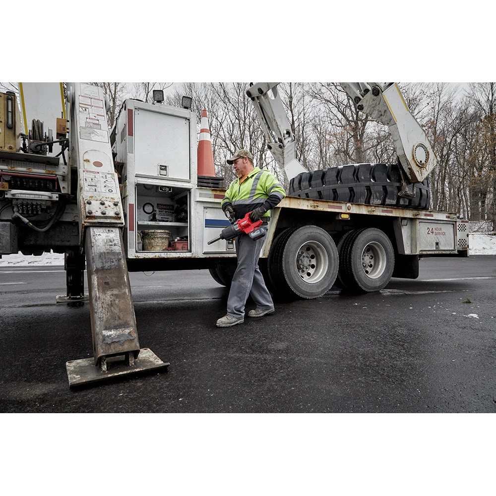 Tools & Equipment Milwaukee 2865-22 M18 FUEL 18 Volt 7/16 Inch Hex Utility Impact Wrench Kit 13 Tools & Equipment Milwaukee 2865-22 M18 FUEL 18 Volt 7/16 Inch Hex Utility Impact Wrench Kit