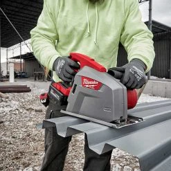 Milwaukee 2982-20 M18 FUEL 18V 8" Cordless Metal Cutting Circular Saw -Bare Tool 16 Milwaukee 2982-20 M18 FUEL 18V 8