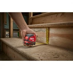 Milwaukee 48-22-6630 30' Compact Heavy Duty Tape Measure