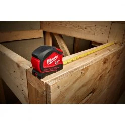 Milwaukee 48-22-6825 25' Compact Heavy Duty Auto Lock Tape