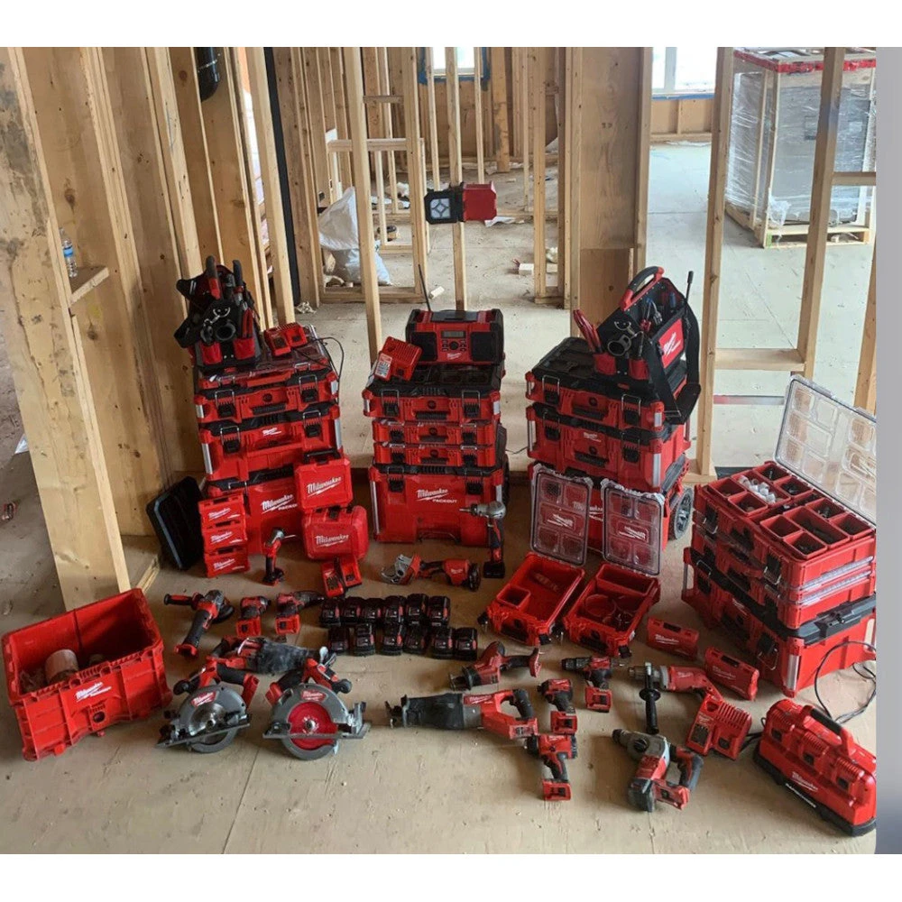 Milwaukee 48-22-8315 15-Inch 31-Pocket Ballistic Material Packout Tote Tools & Equipment 7 Milwaukee 48-22-8315 15-Inch 31-Pocket Ballistic Material Packout Tote Tools & Equipment