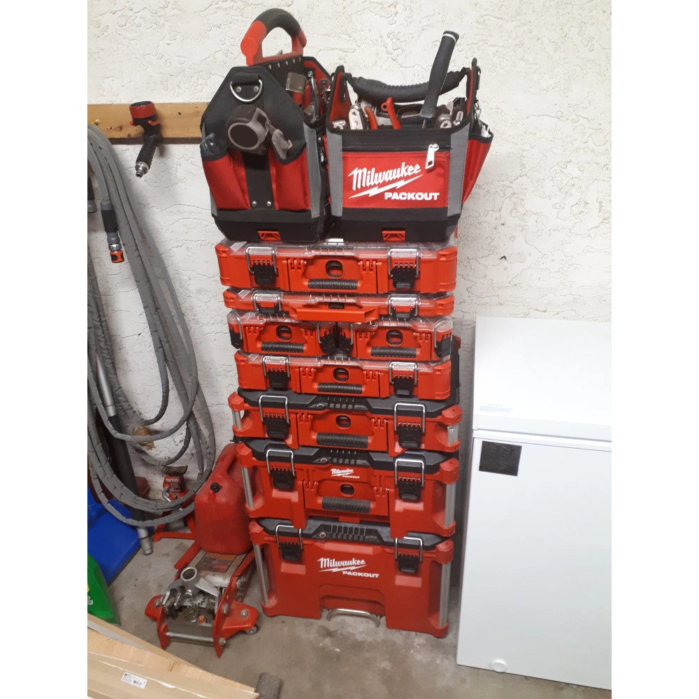 Milwaukee 48-22-8315 15-Inch 31-Pocket Ballistic Material Packout Tote Tools & Equipment 9 Milwaukee 48-22-8315 15-Inch 31-Pocket Ballistic Material Packout Tote Tools & Equipment
