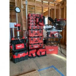 Tools & Equipment Milwaukee 48-22-8425 100-Pound Capacity Polymer Packout Large Tool Box 17 Tools & Equipment Milwaukee 48-22-8425 100-Pound Capacity Polymer Packout Large Tool Box