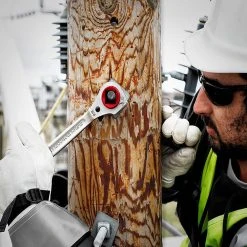 Milwaukee 48-22-9216 Lineman's 5-in-1 Ratcheting Wrench Tools & Equipment 15 Milwaukee 48-22-9216 Lineman's 5-in-1 Ratcheting Wrench Tools & Equipment