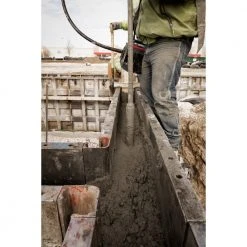 Milwaukee MXF370-2XC MX FUEL Cordless Heavy Duty Concrete Vibrator Tools & Equipment