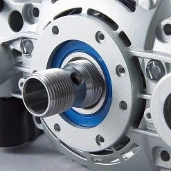 Makita RP1800 3-1/4 HP 15.0 Amp 2-3/4-Inch 22,000 Rpm Smooth Plunge Router