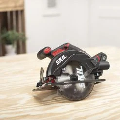 Skil CR540602 20V 6-1/2 Inch Circular Saw Kit With PWRCORE Lithium Battery