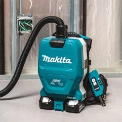 Makita XCV10PTX 18V X2 36V LXT 1/2 Gallon Backpack Dry Dust Extractor Kit Tools & Equipment