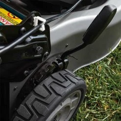 Makita XML07PT1 18V X2 36V LXT 21" Walk Behind Lawn Mower W/ 4 Batteries Lawn & Outdoor Power