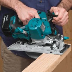 Makita XT454T 18V LXT Li-Ion Brushless Cordless 4 Tool Combo Kit with 5.0Ah Batteries 22 Tools & Equipment Makita XT454T 18V LXT Li-Ion Brushless Cordless 4 Tool Combo 5.0 Ah Kit